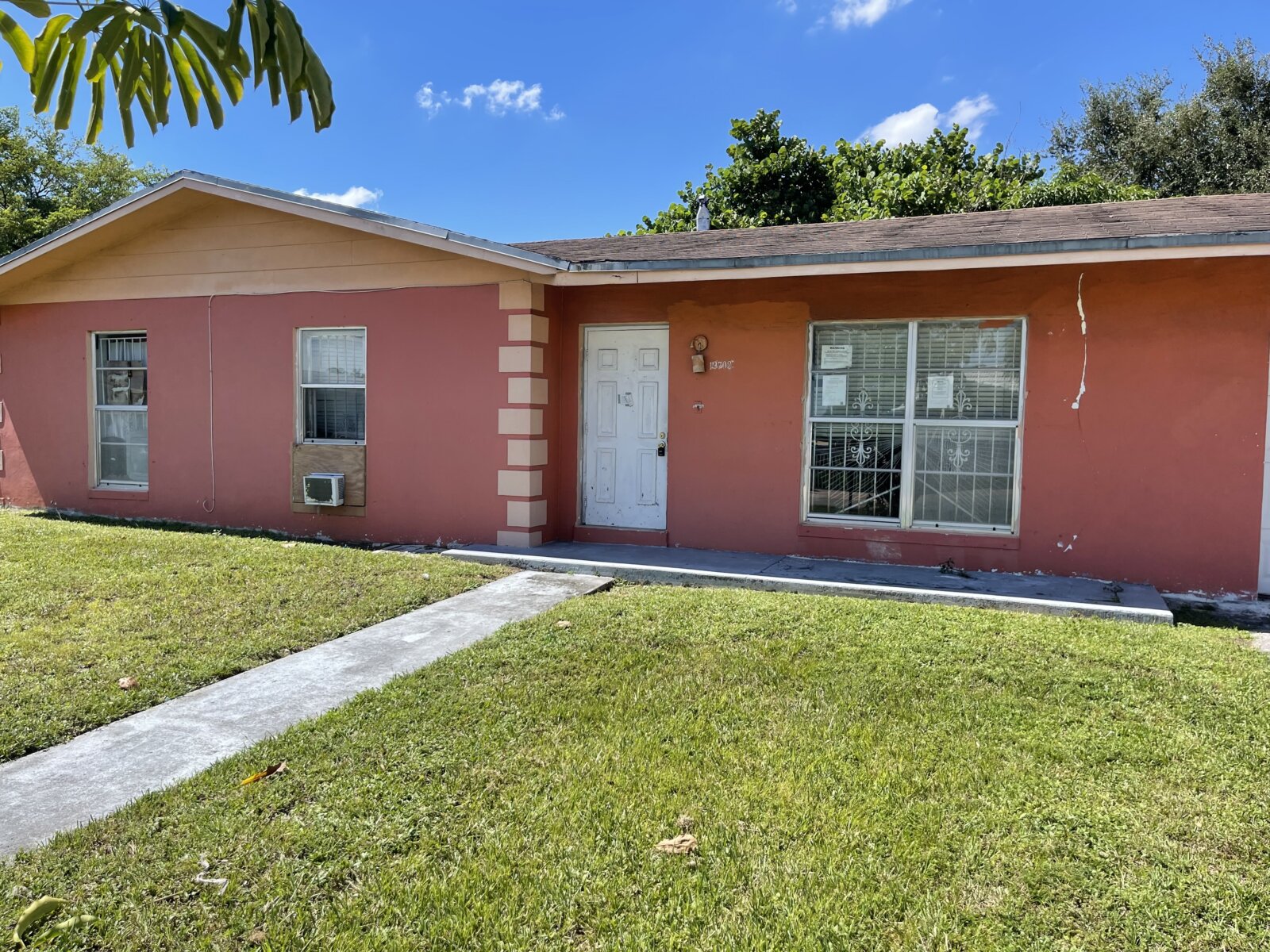 19702 NW 32nd Pl, Miami Gardens, FL 33055