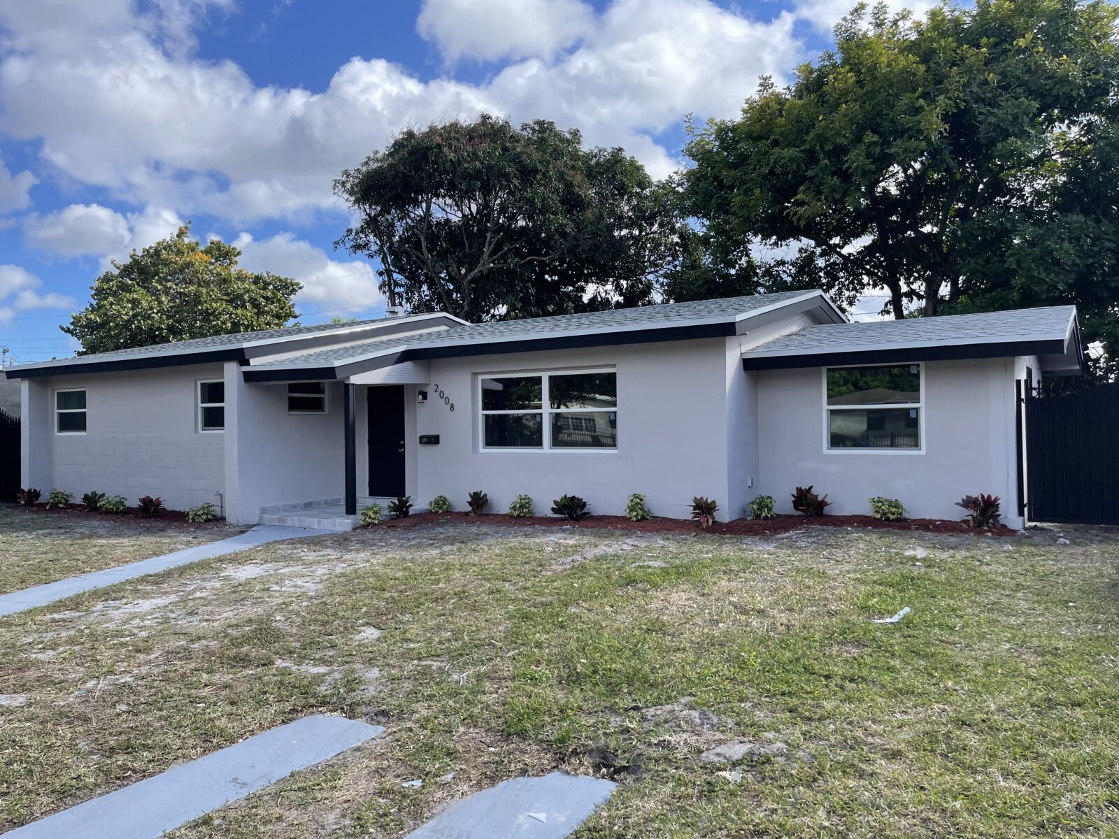 2008 NW 186 ST, Miami Gardens, FL 33056