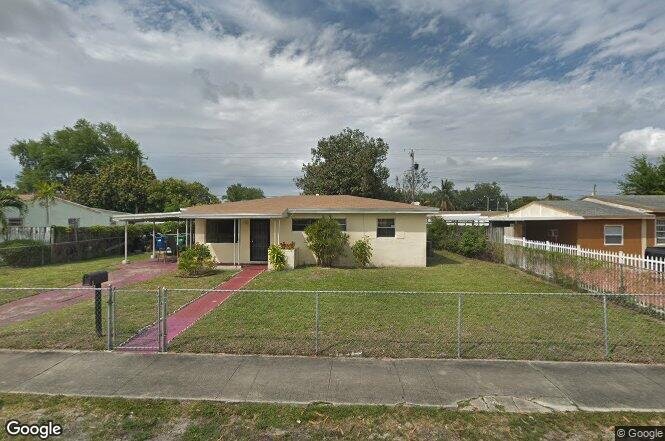 3261 NW 172 Ter, Miami Gardens, FL 33056